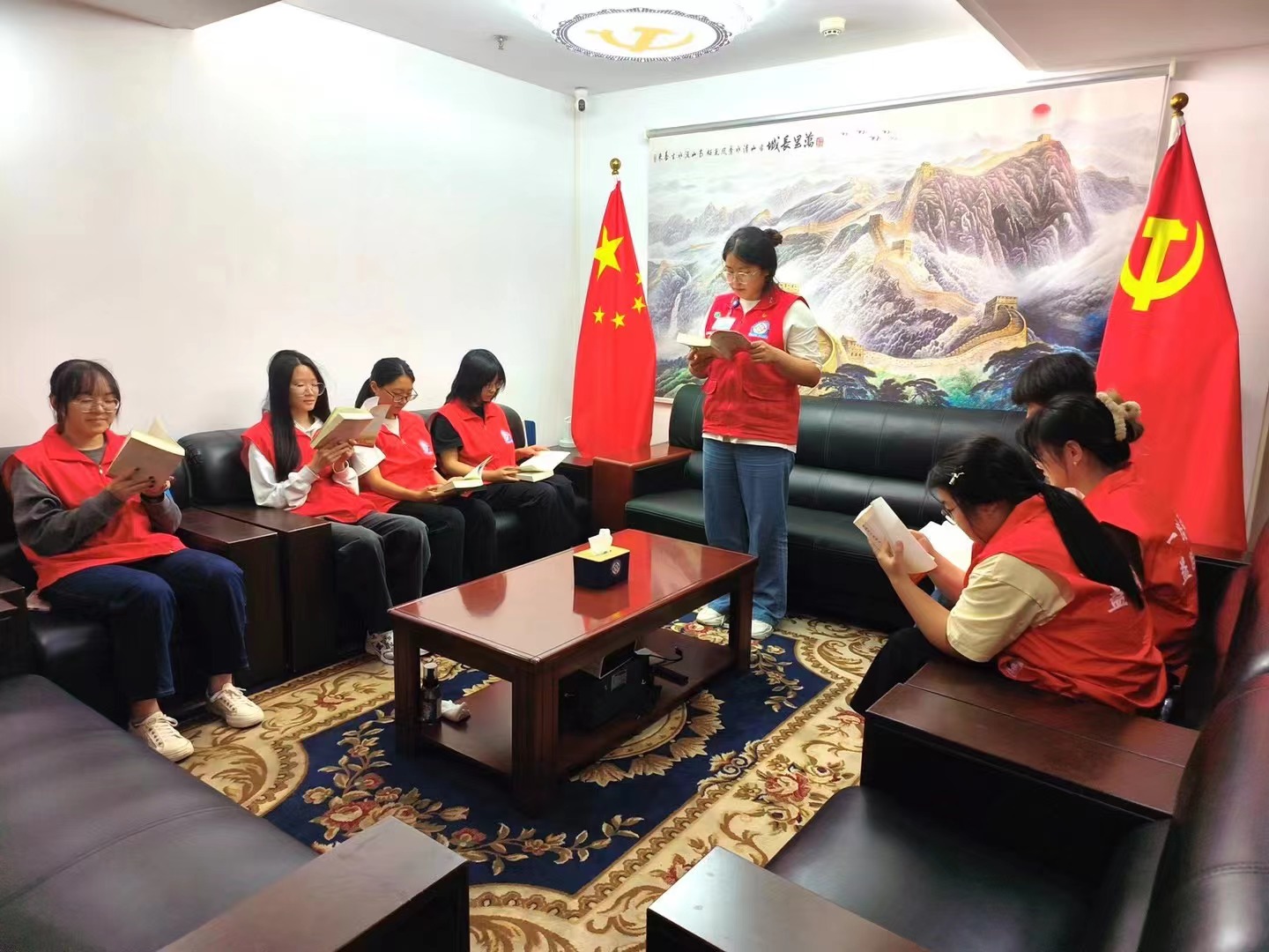 2023.10.22【学习百年党史 汲取奋进力量】（23N-3Nd-99Z-50C）1.jpg