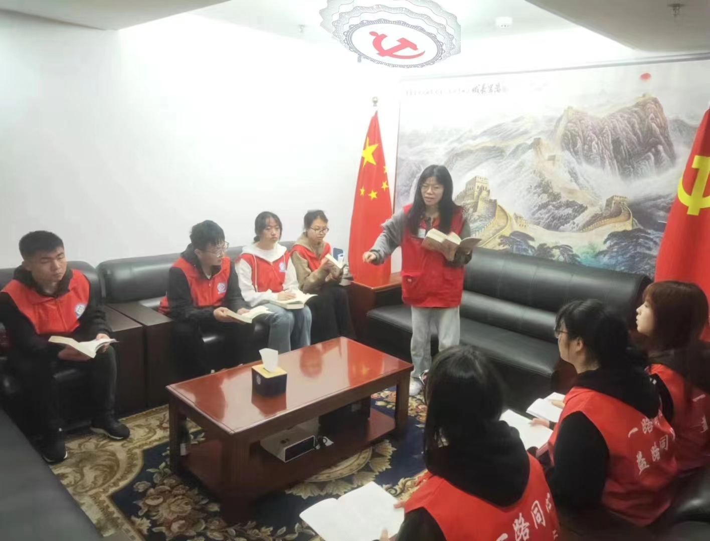 2024.4.13【学习百年党史 汲取奋进力量】（24N-4Nd-155Z-28C） (3).jpg