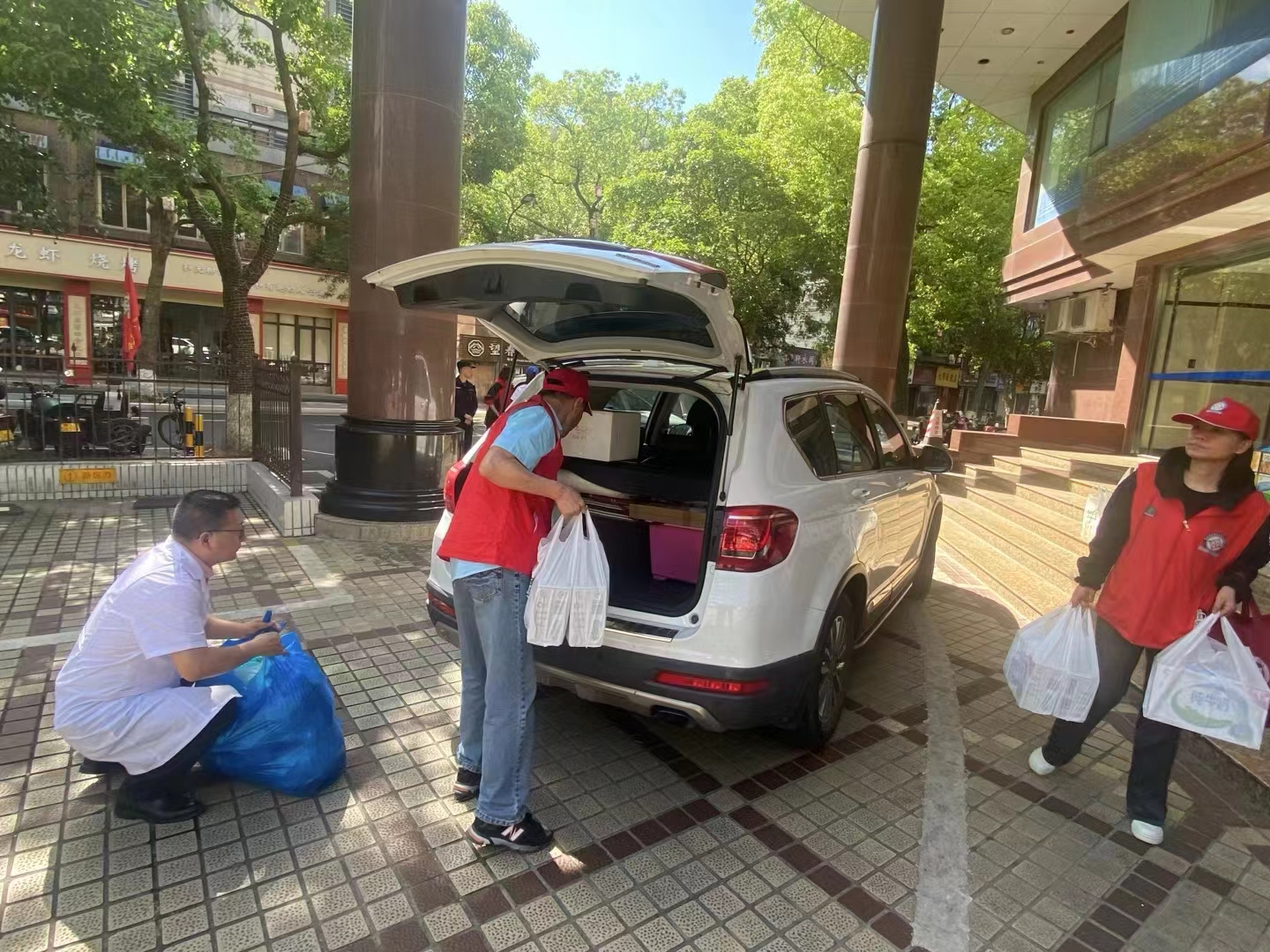 【“警社企”联动 情满助残日】 (2).jpg